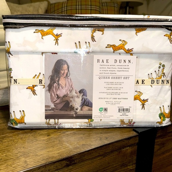 NWT Rae Dunn Queen Bedding Sheet Set Christmas Seasonal Holiday Festive Reindeer - Picture 5 of 9
